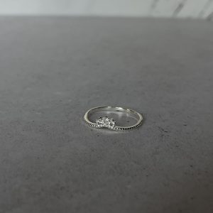 Anillo Valentino 3 circonias
