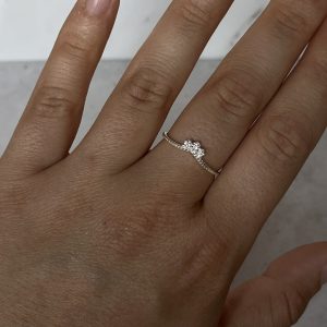 Anillo Valentino 3 circonias