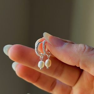 Aros con circonias y perlas
