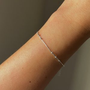 Pulsera cola de ratón y esferas